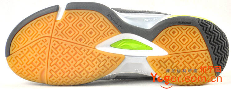 2男款专业羽毛球鞋(2011年新款,林丹专用比赛鞋简化版 鞋底细节一