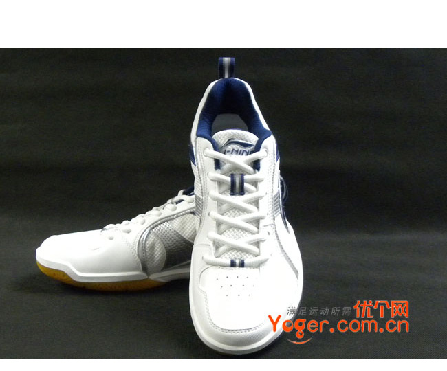李宁AYTE015-4男款羽毛球鞋（2010年秋季新品）