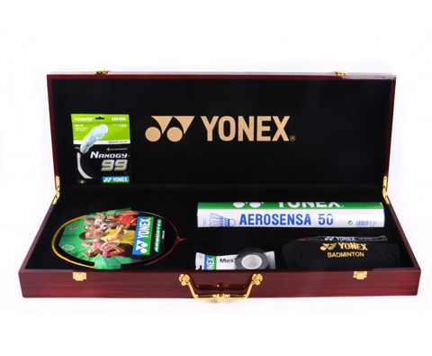 YONEX尤尼克斯AT700P礼盒套装 （十年辉煌，铸就经典，限量珍藏套装）