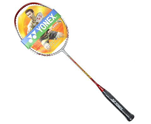 YONEX尤尼克斯NR-D23(NRD23)羽毛球拍（银红色，再塑完美入门神器）